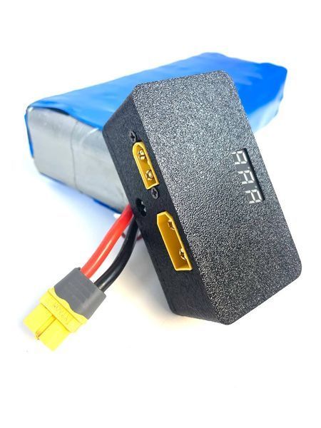 Переходник блок питания ХT60 и XT90 для зарядки телефона от fpv батареи 2 USB выхода 3400 фото